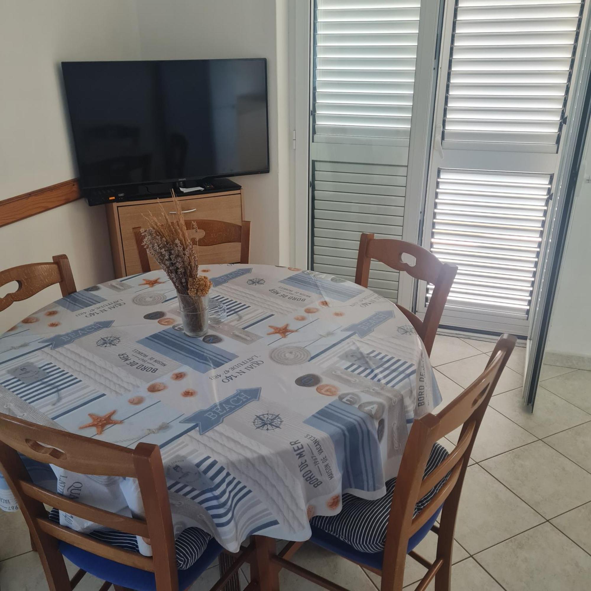 Apartment Karuza Rukavac Vis Zimmer foto