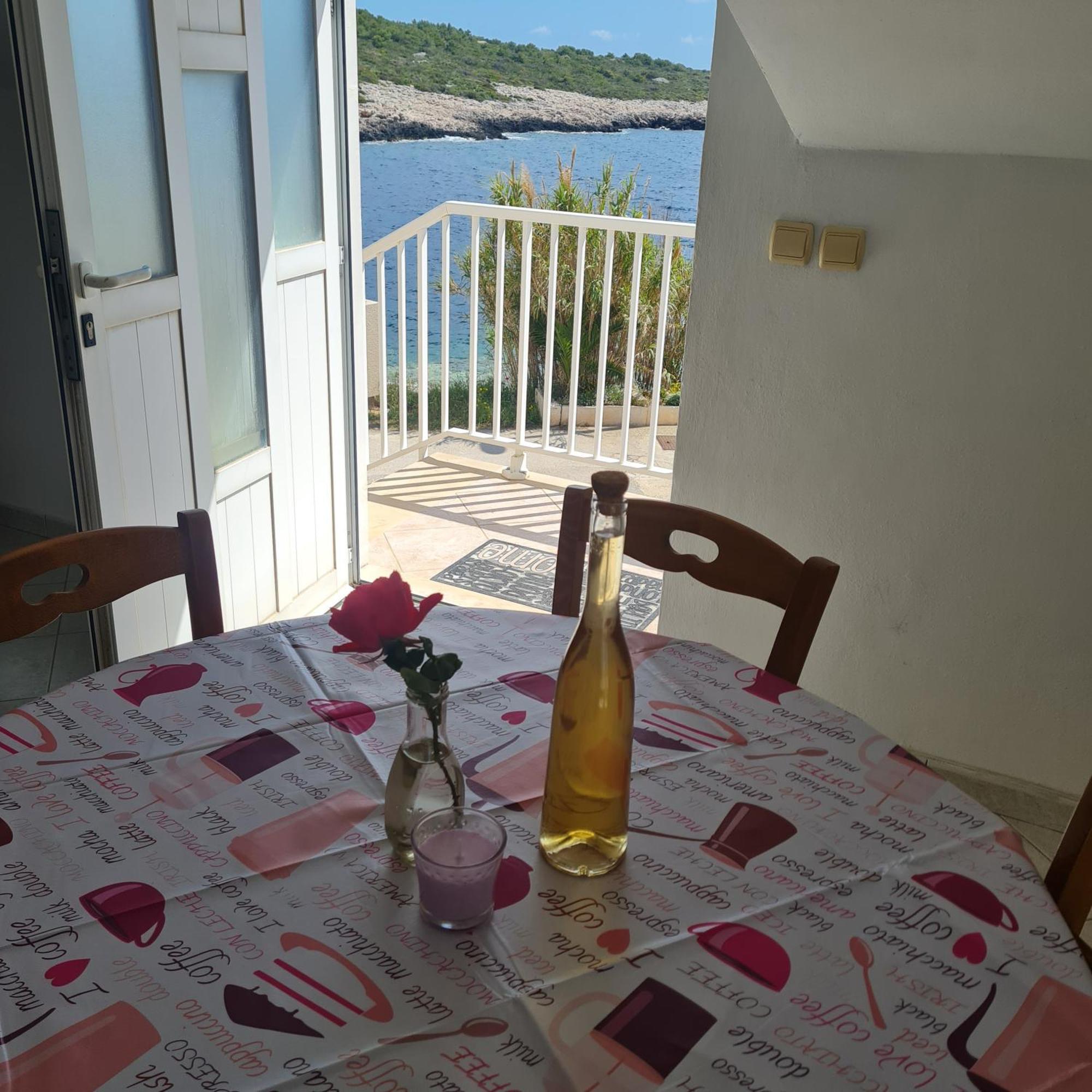 Apartment Karuza Rukavac Vis Zimmer foto